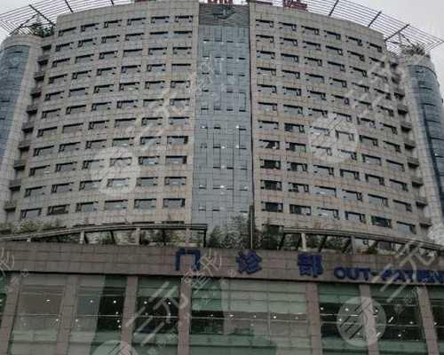 试管囊胚移植成功率解析：影响因素与助孕策略